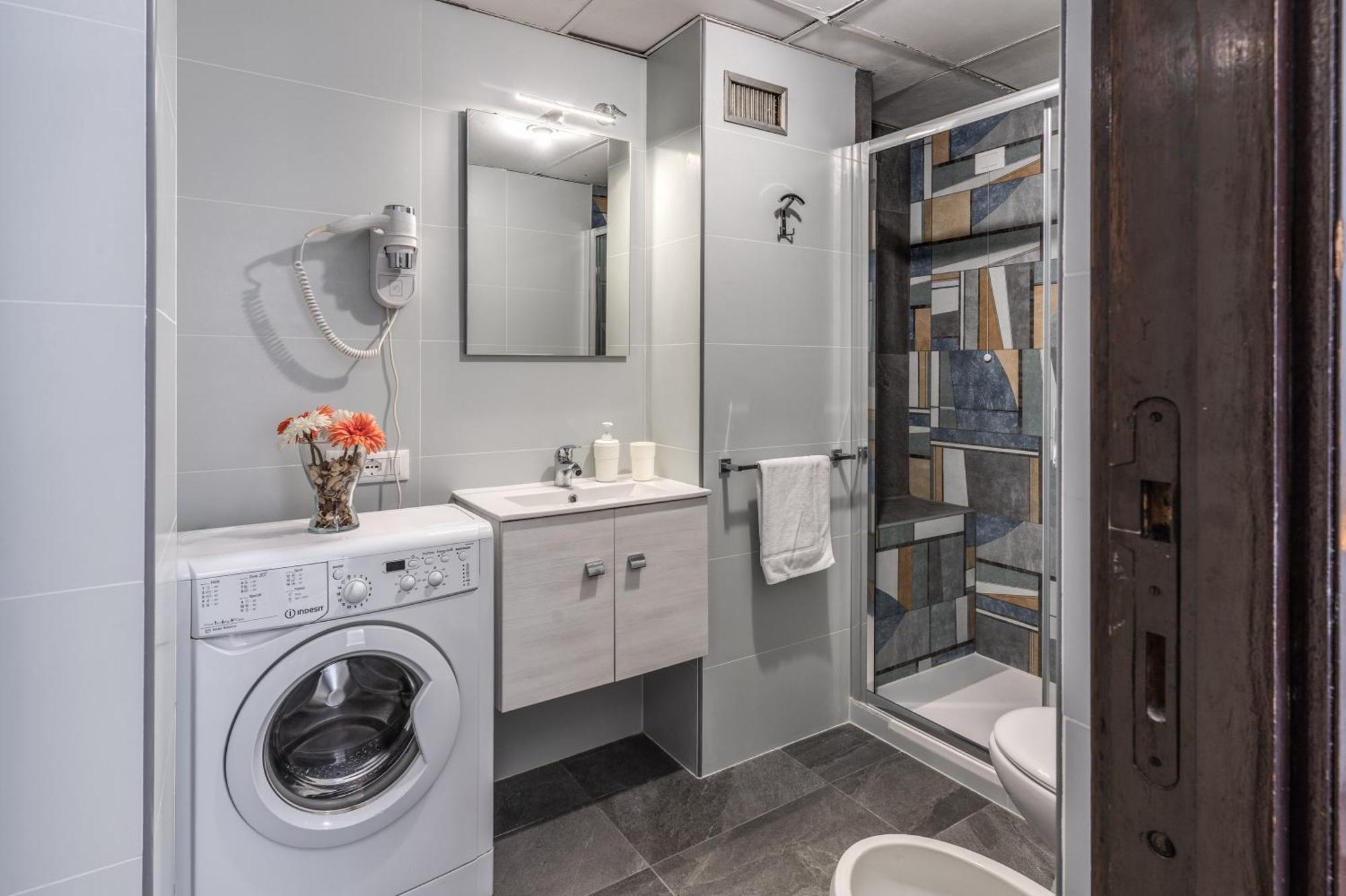 M&L Apartments - Ardesia Colosseo روما المظهر الخارجي الصورة