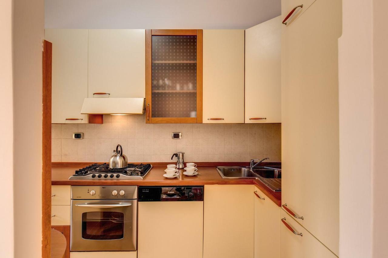 M&L Apartments - Ardesia Colosseo روما المظهر الخارجي الصورة